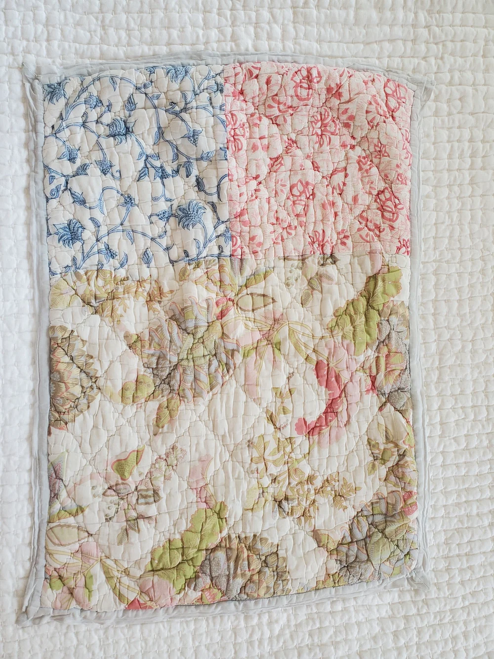 Pottery Barn Floral Patchwork Cotton Set Of 2 Standard Pillow Shams